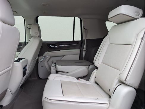 Used 2022 GMC Yukon XL Denali AWD/4WD image 31