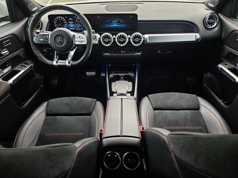 Used 2023 Mercedes-Benz GLB 35 AMG 4MATIC image 20