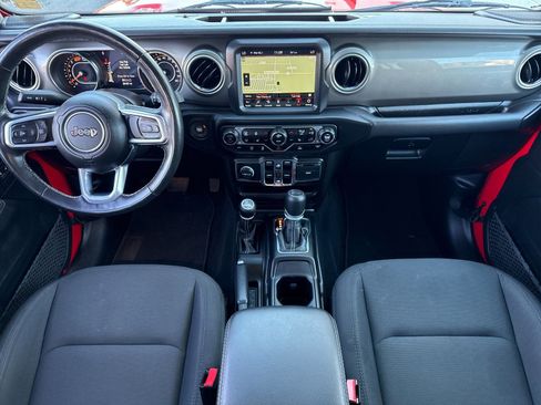 Used 2023 Jeep Wrangler Sahara w/ Cold Weather Group image 14