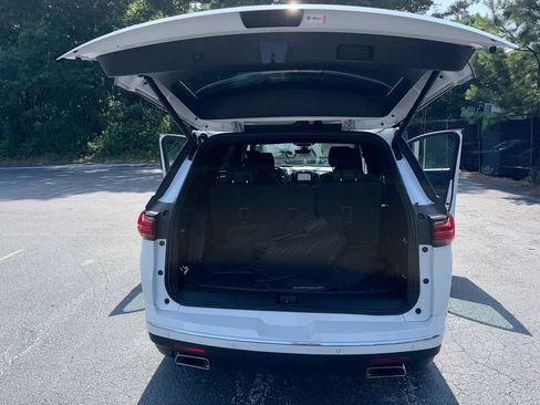 Used 2023 Chevrolet Traverse High Country w/ LPO, 'HIT The Road' Package FWD image 35