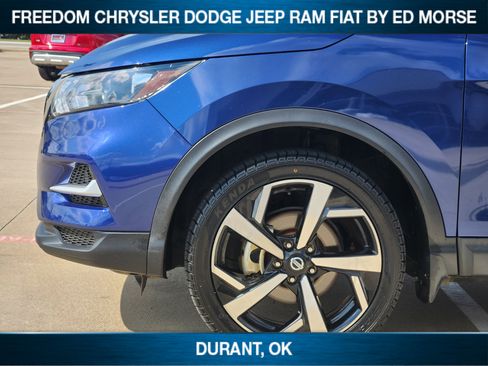 Used 2022 Nissan Rogue Sport SL FWD image 6