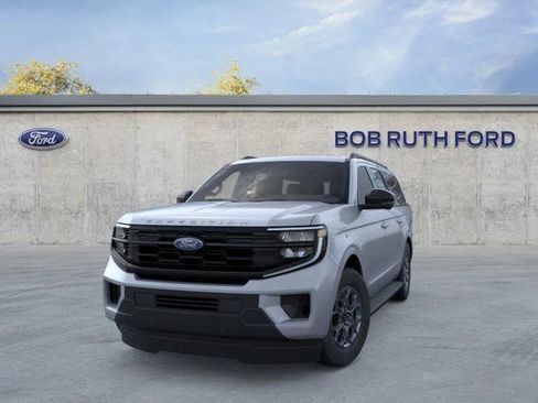 New 2026 Ford Expedition Max Active AWD/4WD image 3