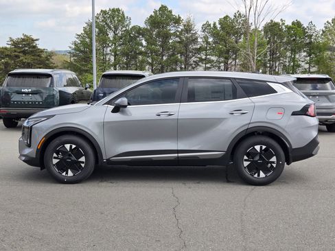 New 2026 Kia Sportage LX FWD image 4