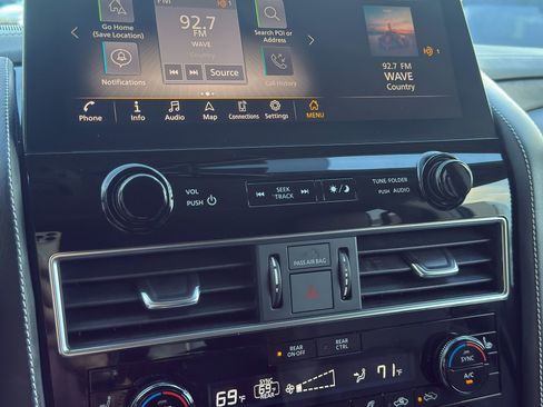 Used 2024 INFINITI QX80 Premium Select w/ Cargo Package image 32