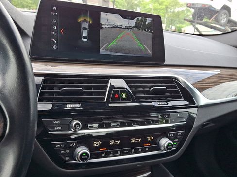 Used 2018 BMW 530i xDrive AWD/4WD image 28