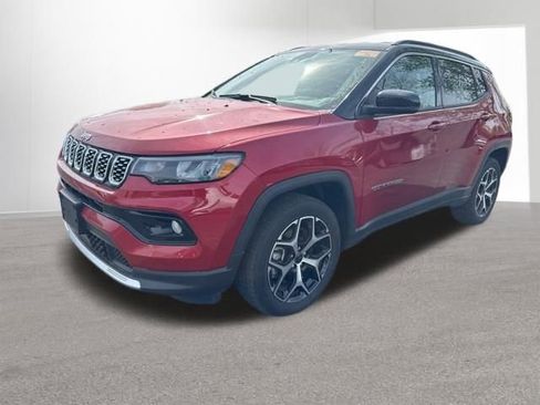 Used 2025 Jeep Compass Limited image 1