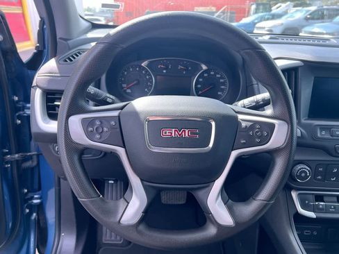 Used 2024 GMC Terrain SLE AWD/4WD image 14