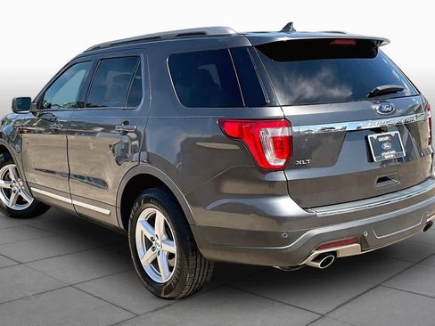 Used 2018 Ford Explorer XLT w/ Equipment Group 202A FWD image 13