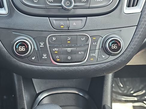Used 2024 Chevrolet Malibu LT FWD image 7