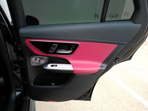 Used 2025 Mercedes-Benz GLC 43 AMG 4MATIC image 26