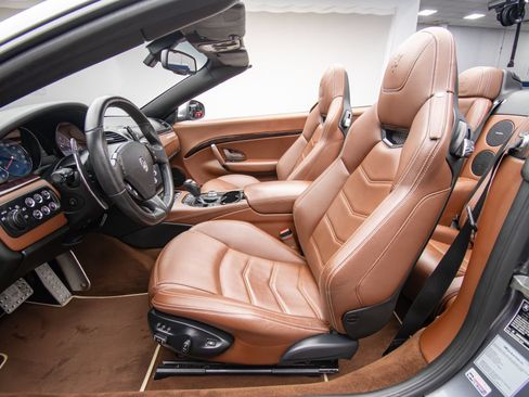 Used 2018 Maserati GranTurismo MC RWD image 17