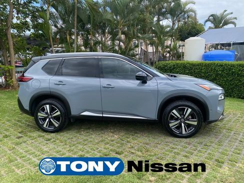 Used 2021 Nissan Rogue Platinum FWD image 8