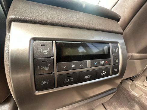 Used 2013 Lexus GX 460 Premium AWD/4WD image 36
