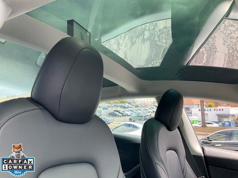 Used 2022 Tesla Model 3 Long Range AWD/4WD image 68