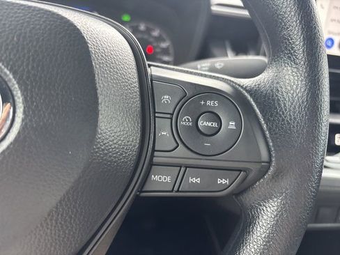 Used 2025 Toyota Corolla Cross AWD Hybrid image 25