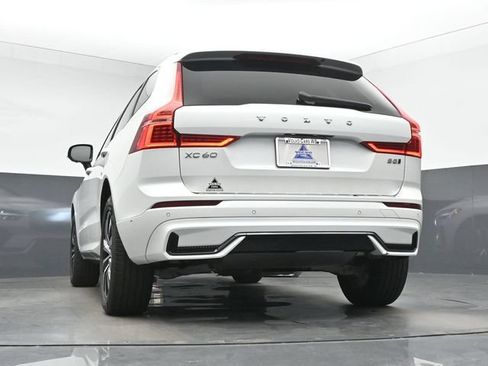 Used 2024 Volvo XC60 B5 Plus w/ Protection Package Premier AWD/4WD image 15