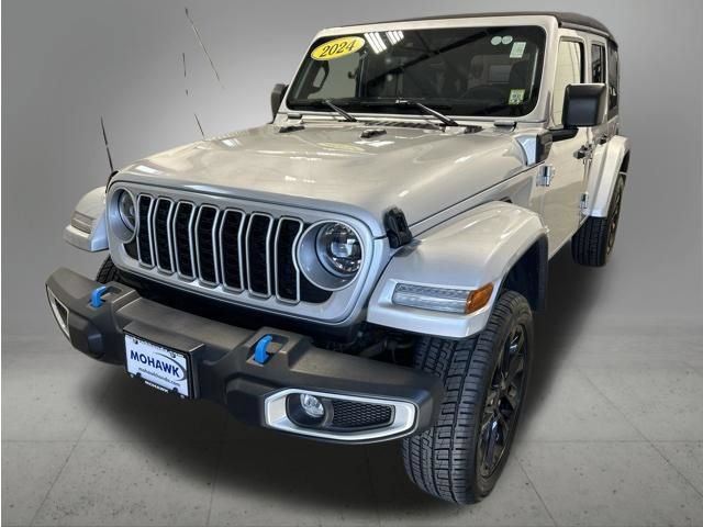 Used 2024 Jeep Wrangler Unlimited Sahara AWD/4WD image 1