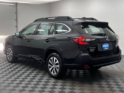 Used 2023 Subaru Outback AWD/4WD image 11