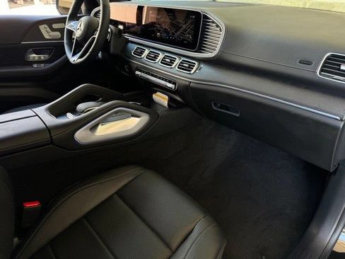 Certified 2025 Mercedes-Benz GLS 450 4MATIC image 15
