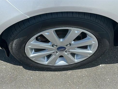 Used 2012 Ford Fiesta SE FWD image 16