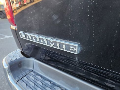 Used 2019 RAM 1500 Laramie image 12