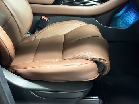 New 2026 Lincoln Aviator Reserve AWD/4WD image 12