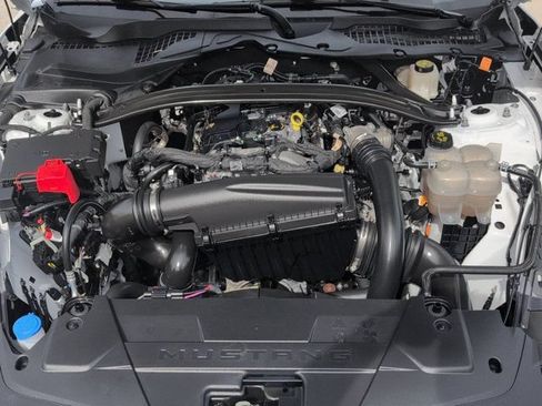 Used 2025 Ford Mustang Premium RWD image 33