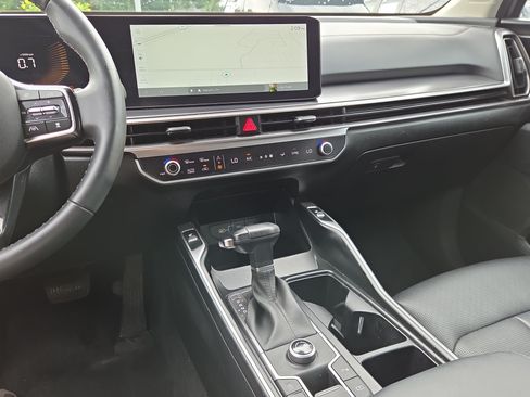 Used 2024 Kia Sorento S w/ Panoramic Sunroof Package FWD image 25