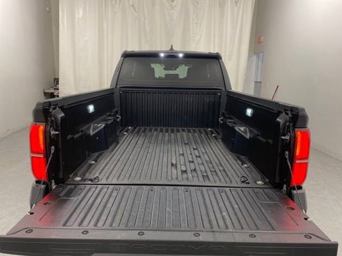 Used 2025 Toyota Tacoma SR5 image 34