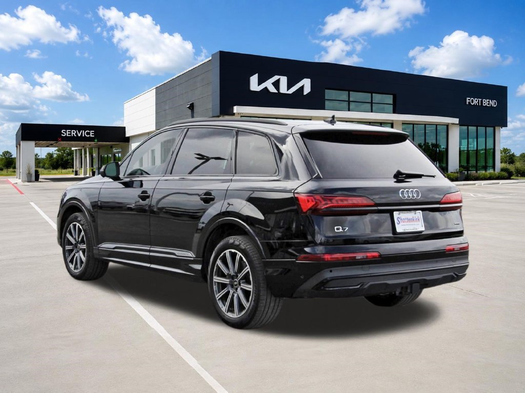 Used 2022 Audi Q7 2.0T Premium Plus w/ Premium Plus Package AWD/4WD image 7