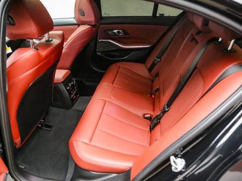 Used 2025 BMW 330i Sedan w/ M Sport Package RWD image 20