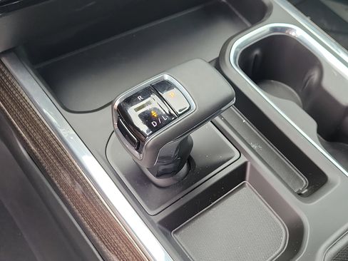 Used 2025 Chevrolet Silverado 1500 RST w/ Convenience Package II image 28