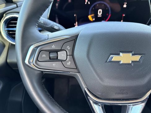 Used 2025 Chevrolet Trax LT w/ Driver Confidence Package image 15