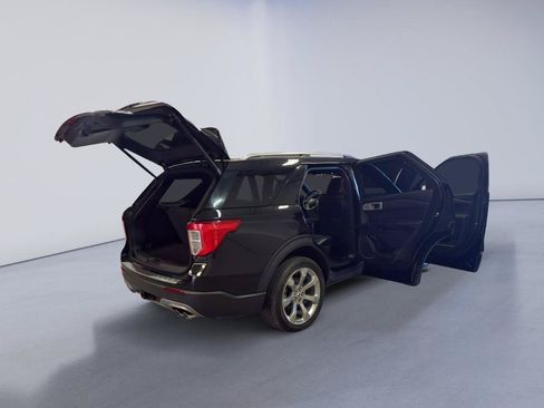 Used 2020 Ford Explorer Platinum w/ Premium Technology Package AWD/4WD image 14