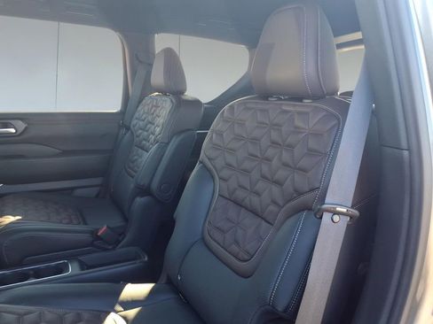 New 2026 Nissan Armada Platinum image 26