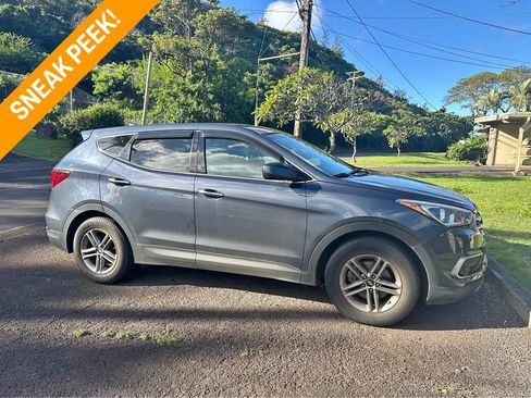 Used 2017 Hyundai Santa Fe Sport FWD image 1