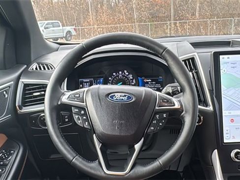 Certified 2024 Ford Edge Titanium w/ Titanium Elite Package image 15