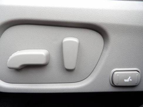 Used 2016 Subaru Forester 2.5i Limited w/ Popular Package #1 image 13