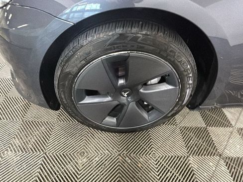 Used 2023 Tesla Model 3 Standard Range RWD image 9