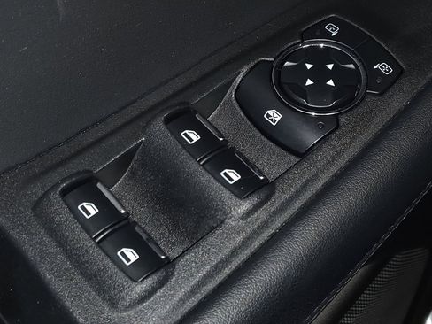 Used 2024 Ford Edge SEL image 27