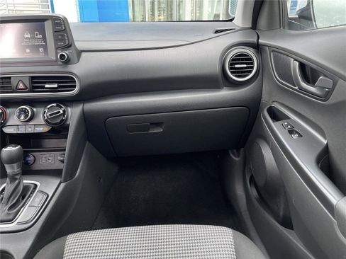 Used 2020 Hyundai Kona SE FWD image 27