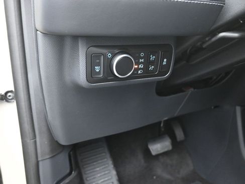 New 2025 Ford Mustang Mach-E Select image 21