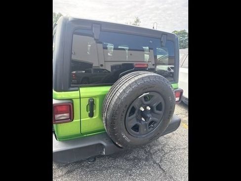 Used 2025 Jeep Wrangler Sport AWD/4WD image 28