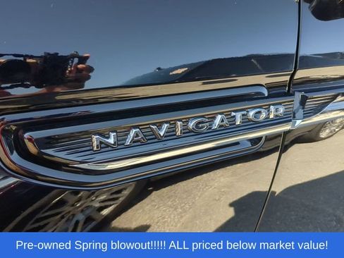 Used 2024 Lincoln Navigator Reserve AWD/4WD image 10