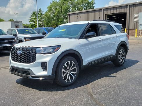 New 2026 Ford Explorer ST-Line AWD/4WD image 8