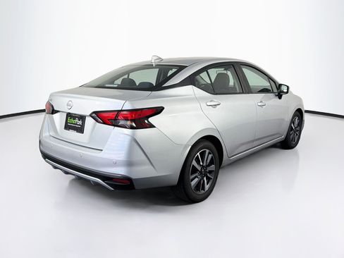 Used 2025 Nissan Versa SV FWD image 9