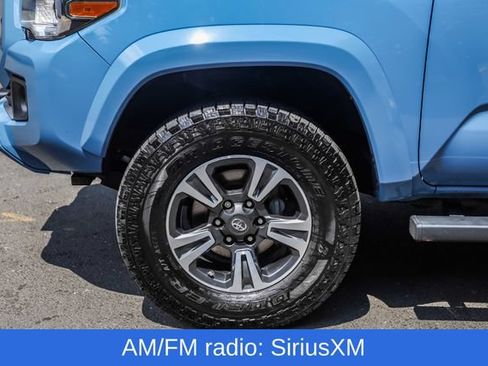 Used 2019 Toyota Tacoma TRD Sport AWD/4WD image 14