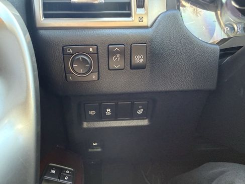 Used 2017 Lexus GX 460 Luxury image 25