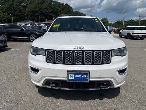 Used 2018 Jeep Grand Cherokee Overland AWD/4WD image 2