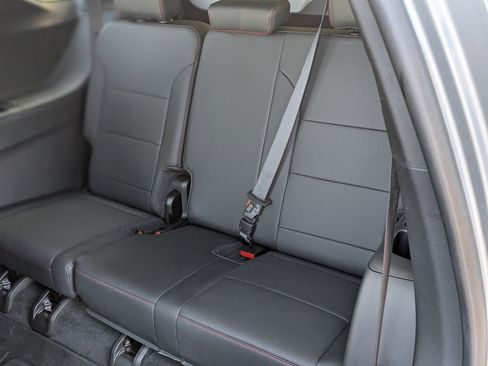 Used 2024 Chevrolet Traverse Z71 w/ Enhanced Driving Package image 19